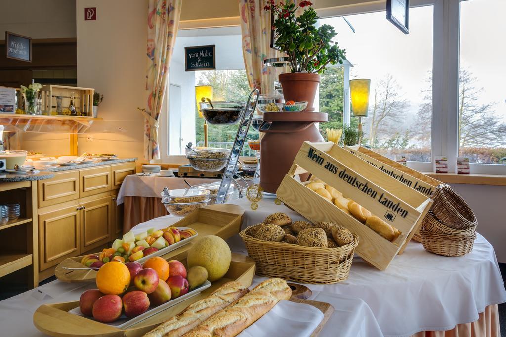 Seehotel Luisenhof Falkenhagen  Екстериор снимка