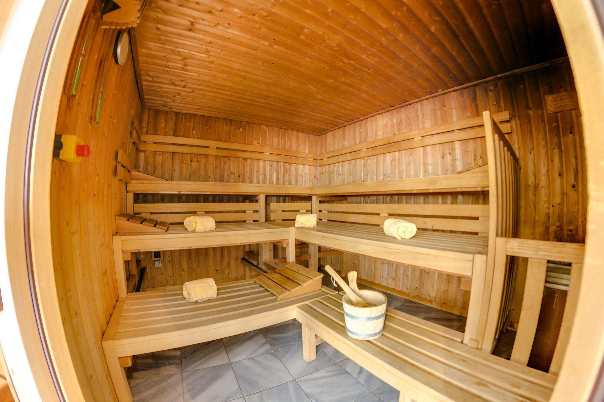Seehotel Luisenhof Falkenhagen  Екстериор снимка