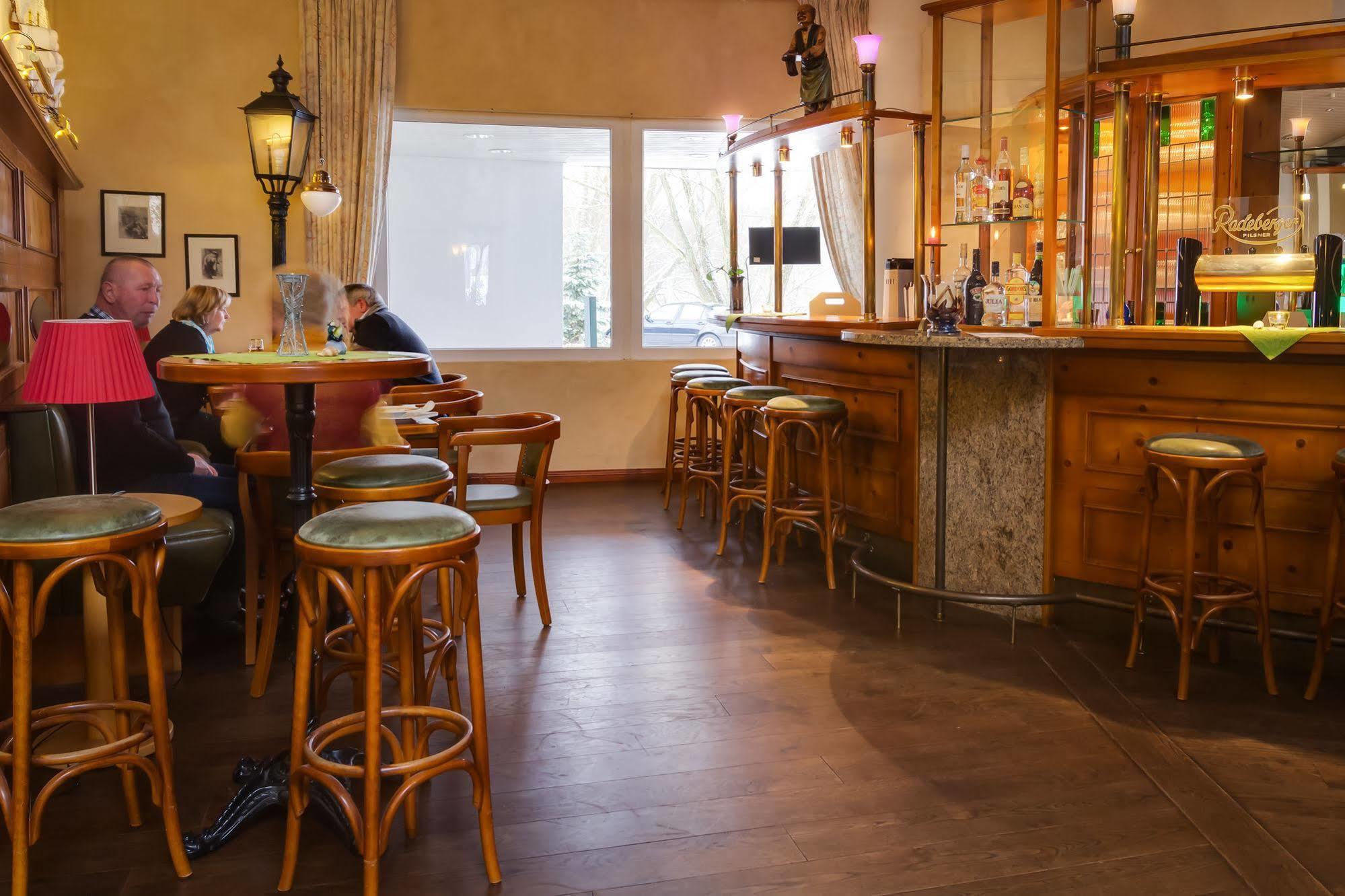 Seehotel Luisenhof Falkenhagen  Екстериор снимка