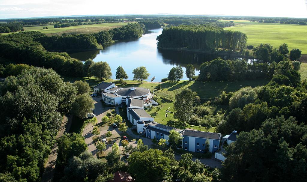 Seehotel Luisenhof Falkenhagen  Екстериор снимка