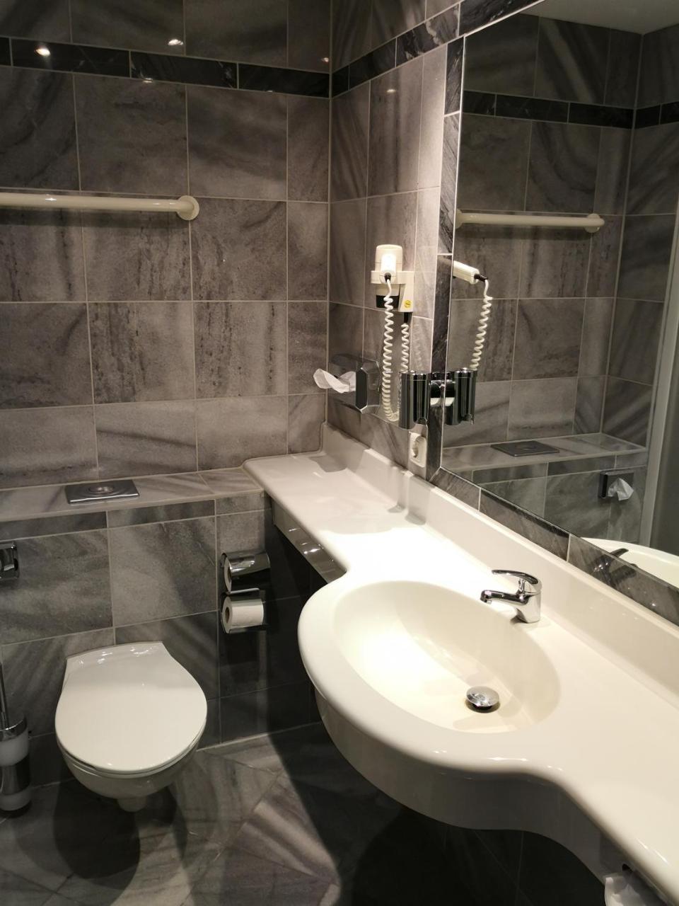 Seehotel Luisenhof Falkenhagen  Екстериор снимка